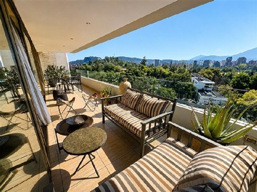 Departamento en venta en El golf / presidente riesco, Las Condes - 4 dormitorios, 5 baños