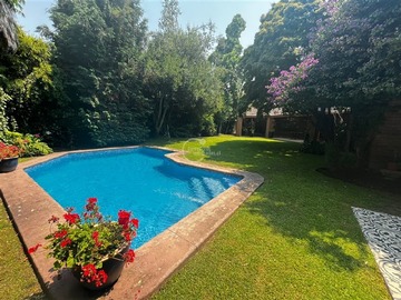 Casa en venta en Av la dehesa, Lo Barnechea - 5 dormitorios, 5 baños