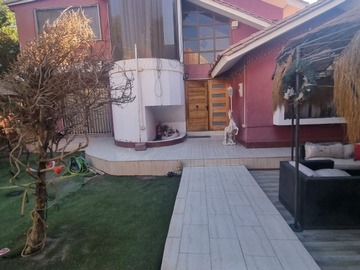Casa en arriendo mensual en Ojo de opache y pasaje nuñez, Calama - 5 dormitorios, 4 baños