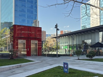 Local Comercial en arriendo mensual en Metro manquehue, Las Condes - 2 baños