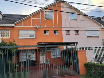 Casa en venta en cuadro verde, Santiago - 5 dormitorios, 3 baños