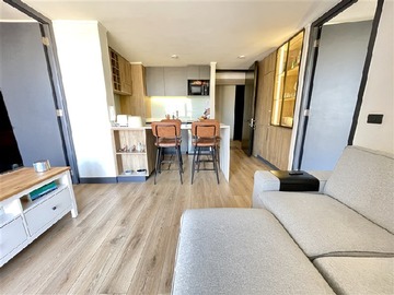 Departamento en arriendo mensual en Metro Ines de suarez, Providencia - 2 dormitorios, 2 baños