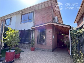 Casa en arriendo mensual en Eleodoro Rodríguez con capellán Florencio infante, Maipú - 3 dormitorios, 3 baños