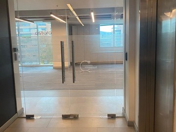 Oficina en arriendo mensual en Vitacura, Vitacura - 20 dormitorios, 6 baños