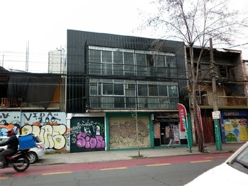 Local Comercial en arriendo mensual en San Diego / Av. Matta, Santiago - 3 baños