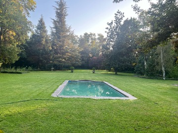 Venta / Casa / Colina