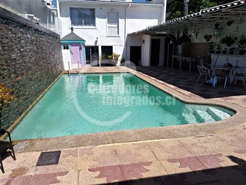 Casa en venta en Metro Departamental y Ciudad del Niño, San Miguel - 5 dormitorios, 3 baños