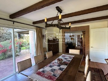 Casa en venta en Espacios Luminosos y Acogedores para Tu Famil (140622), Temuco - 5 dormitorios, 4 baños