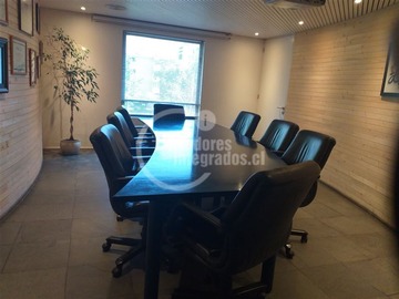 Oficina en arriendo mensual en Pocuro / los leones.- m.L.A., Providencia - 8 dormitorios, 6 baños