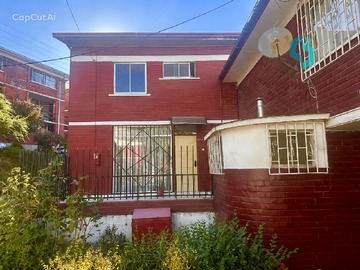 Casa en venta en Pasaje Catorce 01480 – Quilpué, Quilpué - 3 dormitorios, 2 baños