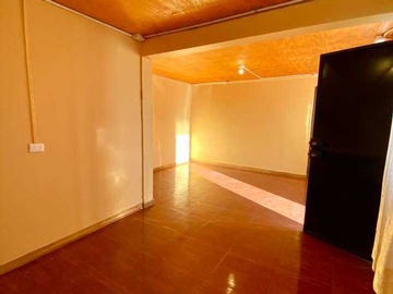 Casa en arriendo mensual en Casa de 1 piso en Avenida Brasil (172173), Chillán - 3 dormitorios, 1 baño