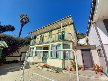 Casa en venta en Santa Isabel, Valparaíso - 3 baños