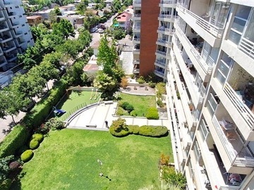 Departamento en venta en Av Las Condes/ Fray Angélico, Las Condes - 2 dormitorios, 2 baños