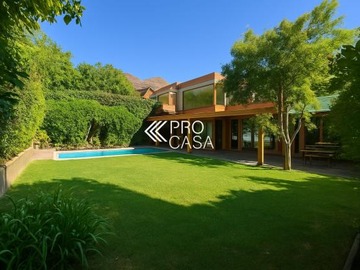 Casa en venta en Vende - en condominio, Las Condes - 5 dormitorios, 4 baños