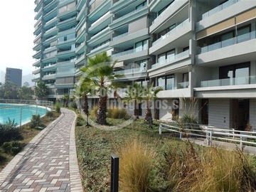 Departamento en venta en Ciudad Empresarial, Huechuraba - 3 dormitorios, 2 baños