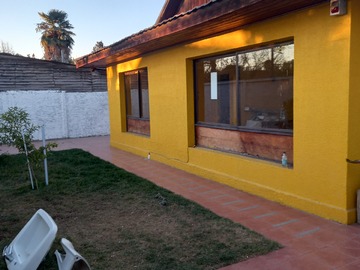 Casa en arriendo mensual en Manuel Bulnes, Buin - 4 dormitorios, 2 baños
