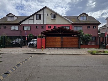 Casa en venta en Metro pajaritos, Estación Central - 5 dormitorios, 4 baños