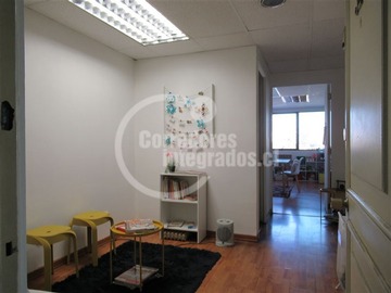 Oficina en venta en Manquehue Sur / Roncesvalles, Las Condes - 1 dormitorio, 1 baño