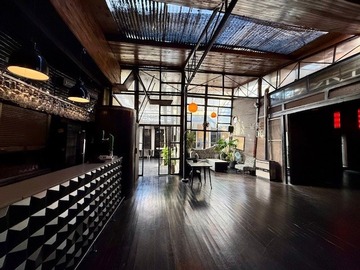 Arriendo Mensual / Local Comercial / Providencia