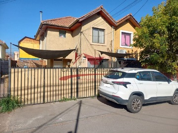 Casa en venta en Casa de Dos Pisos, 3 Dormitorios, 2 Baños, Quilicura. - 3 dormitorios, 2 baños