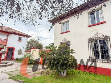 Casa en venta en Propiedad ideal para desarrollo comercial o institucional, La Serena - 6 dormitorios, 3 baños