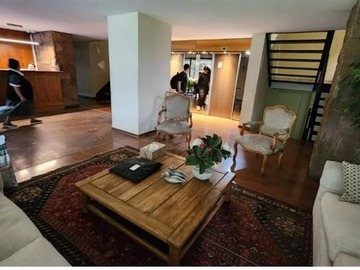 Departamento en venta en El golf, Las Condes - 3 dormitorios, 2 baños