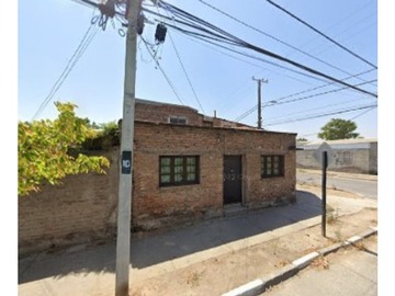 Casa en venta en Calle Manantiales, Cerro Navia - 3 dormitorios, 2 baños