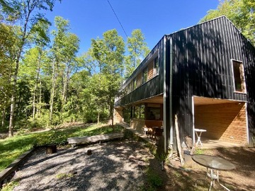 Casa en arriendo mensual en Camino al volcán. Km 1, Pucón - 4 dormitorios, 3 baños