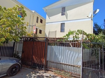 Departamento en venta en Senda b 049, La Granja - 3 dormitorios, 1 baño