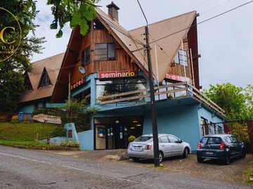 Hotel en venta en Edificio de 4 Niveles con Potencial Comercial en Puerto Montt - 11 dormitorios, 14 baños