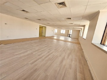 Oficina en arriendo mensual en Av. Providencia 2390, Providencia - 4 baños