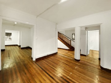 Casa en venta en Irarrázaval / Infante / Ñuñoa, Ñuñoa - 7 dormitorios, 5 baños