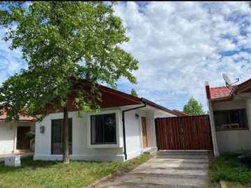 Casa en venta en Parque r la reina, Longaví - 3 dormitorios