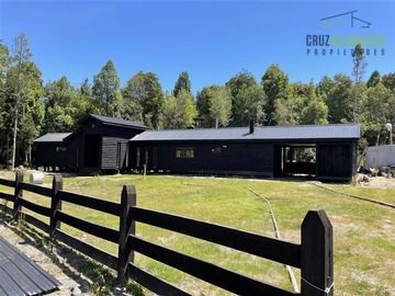 Casa en venta en Condominio Alerces de Camahueto, Puerto Varas - 3 dormitorios, 2 baños