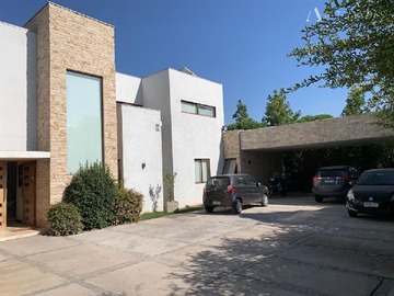 Casa en venta en Alba 1 y Alba 2, Colina - 6 dormitorios, 8 baños