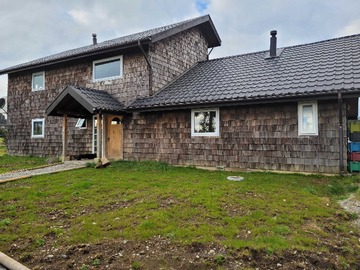 Casa en venta en Moderna Vivienda para Disfrutar en Familia (142325), Puerto Varas - 4 dormitorios, 4 baños