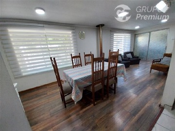 Casa en venta en Villa Melgare, San Javier de Loncomilla - 5 dormitorios, 2 baños