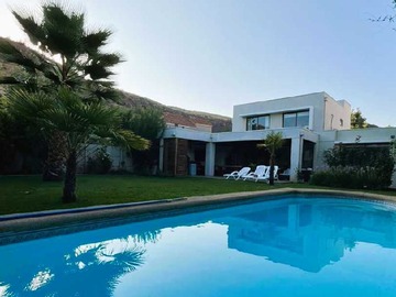 Casa en venta en Inversión Perfecta con Amplio Jardín (170426), Colina - 4 dormitorios, 4 baños