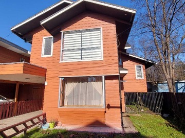 Casa en arriendo mensual en Arriendo Casa 4D 2B a metros del Hospital Aysen (176523), Aysén - 4 dormitorios, 2 baños