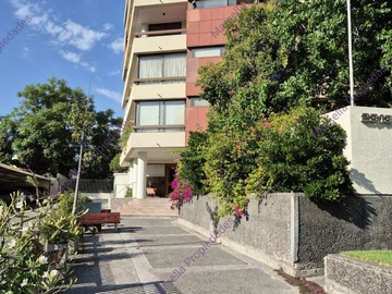 Departamento en venta en Vitacura, Vitacura - 4 dormitorios, 3 baños