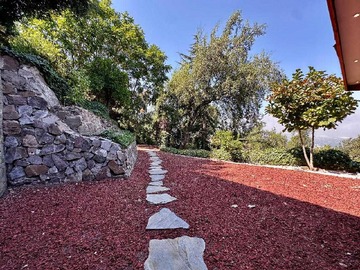 Casa en venta en Casa con Excelente Conectividad y Entorno (174597), Vitacura - 3 dormitorios, 5 baños