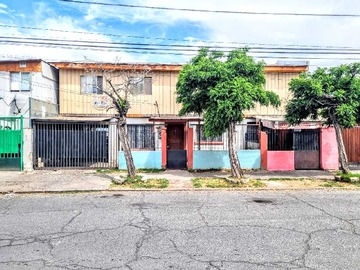 Casa en venta en 2 casas en un terreno (131480), La Florida - 5 dormitorios, 3 baños