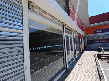 Local Comercial en arriendo mensual en Local Comercial en Strip Center (178861), Vitacura - 1 baño