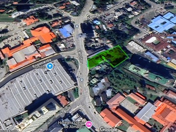 Local Comercial en venta en Av Ejercito, Puerto Montt - 12 dormitorios, 2 baños