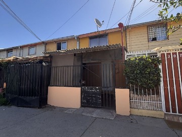 Casa en venta en Las Nives Oriente 3073, Puente Alto - 2 dormitorios, 1 baño