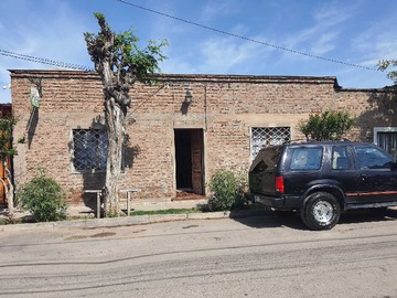 Casa en venta en Amplia Casa uso habitacional y comercial (177814), Estación Central - 3 dormitorios, 1 baño