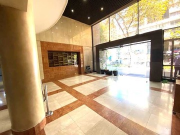 Oficina en arriendo mensual en Oficina cercana a Metro P. de Valdivia (156087), Providencia - 3 dormitorios, 2 baños