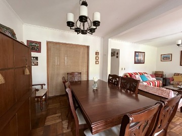 Casa en venta en Miguel Derrion, La Florida - 5 dormitorios, 3 baños