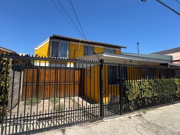 Casa en venta en Nemesio vicuña/ pedro montt/ avda.San carlos, Puente Alto - 3 dormitorios, 2 baños