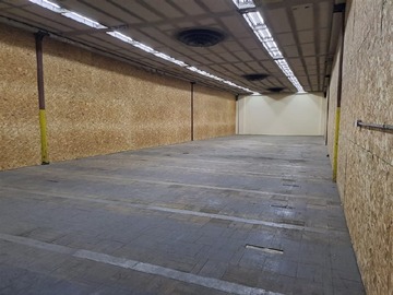 Bodega en arriendo mensual en San Joaquin, cercano a metro Carlos Valdominos., San Joaquín - 1 baño